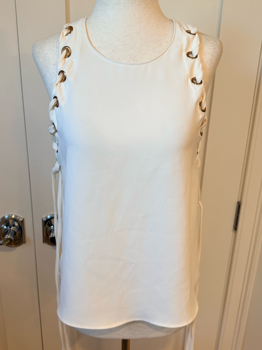 Amanda Uprichard Cream Lace-Up Grommet Sleeveless Tank